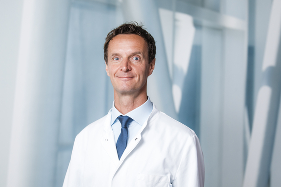 Geschäftsführender Oberarzt Eckart Schmidt